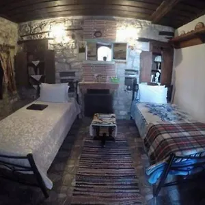 Bujtina Kodiket Gasthuis Berat